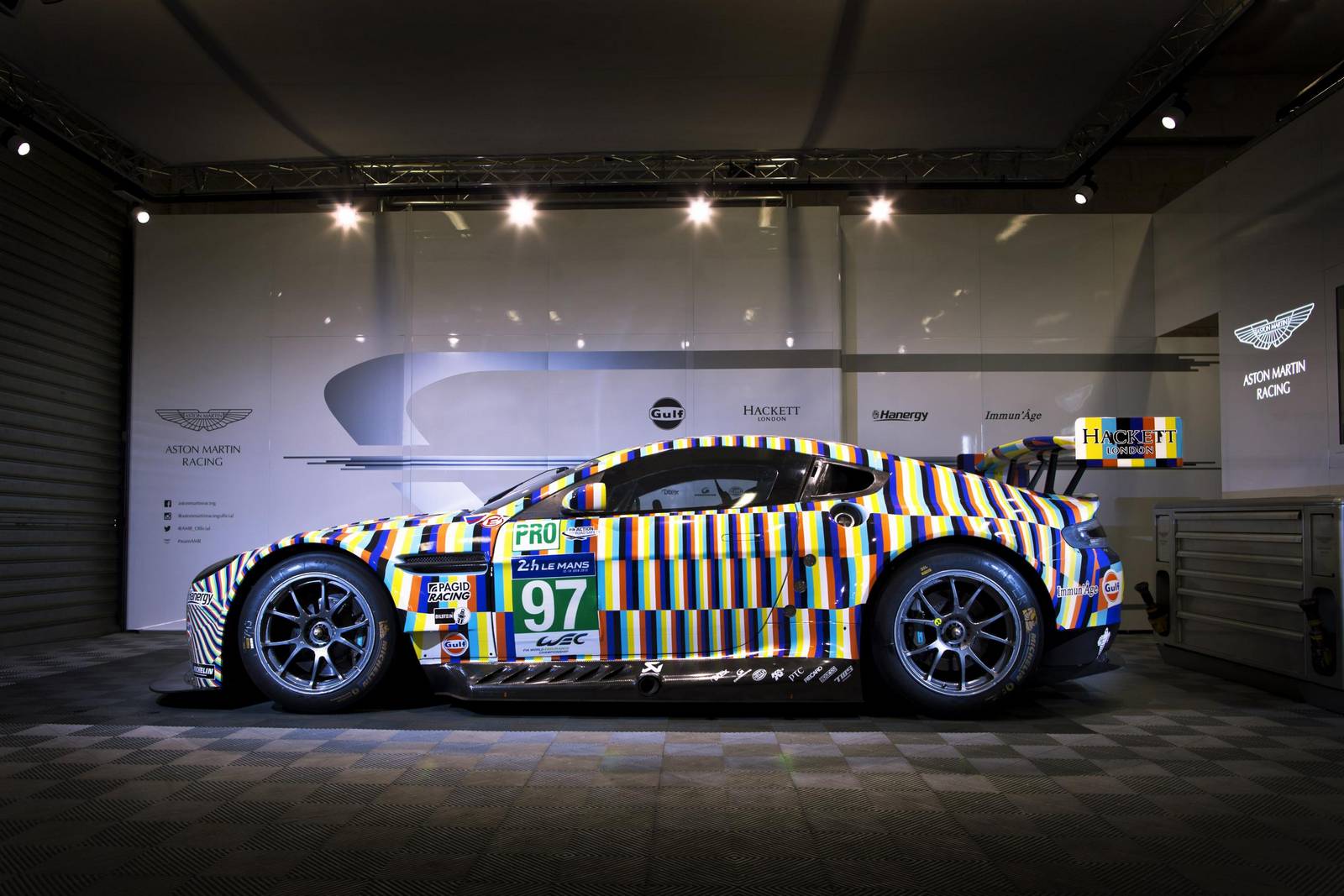 Aston Martin показал Vantage GTE Le Man Art Car